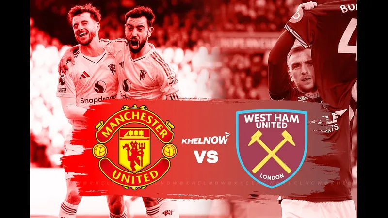 Cầu thủ của West Ham và MU tranh chấp bóng trên sân Cầu thủ của West Ham và MU tranh chấp bóng trên sân